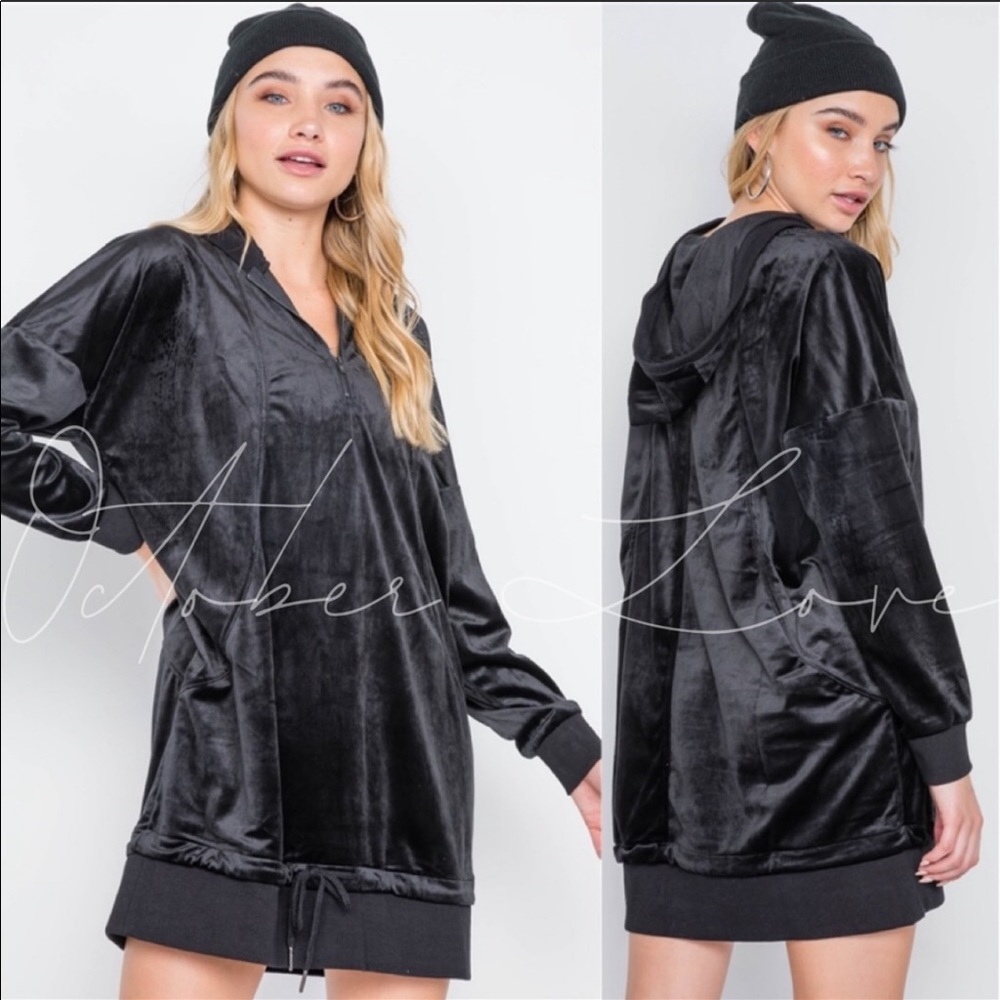 Zip up black velvet dress 🔥🔥🔥